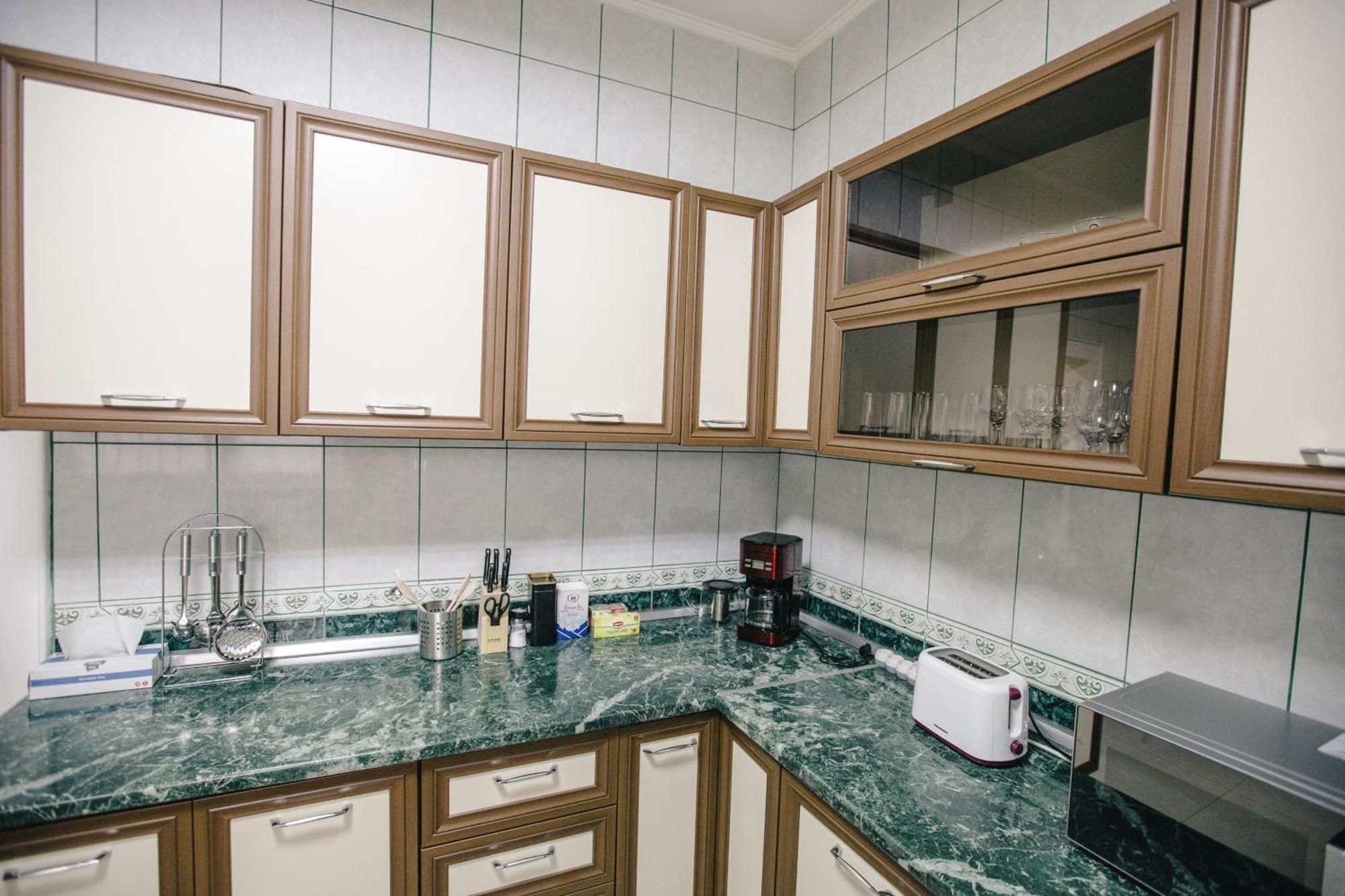 Spacious City View Apartment With Balcony 부쿠레슈티 외부 사진